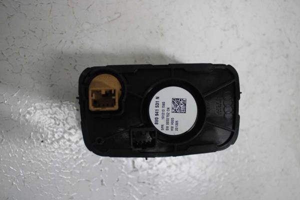 COMMODO AUDI A3 8V ( PHARE UNIQUEMENT ) - Vue 2